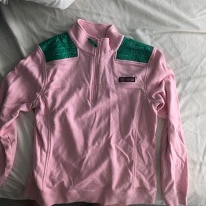 Vineyard vines quarter zip pull over